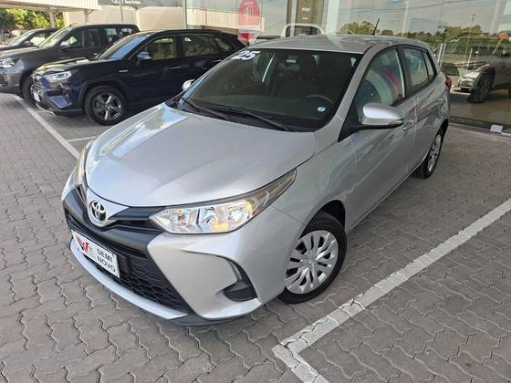 TOYOTA YARIS 1.5 16V FLEX XL MULTIDRIVE TOYOTA YARIS 1.5 16V FLEX XL MULTIDRIVE